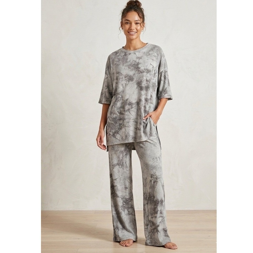WKNDCHASERS Tie Dye Ribbed Lounge Set Size S/M Grey Oversized Flare Leg 2 Piece